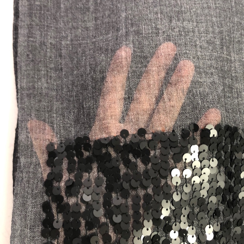Woman Indian wool black scaly scarf - Picture 5 of 7